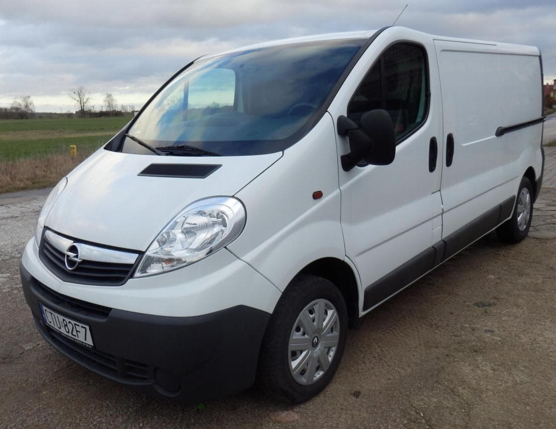 Opel Vivaro dostawczy/blaszak